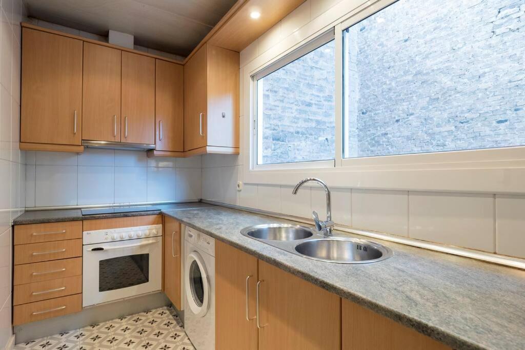 Bebarceloner Poble Nou Apartaments - 2 Bedroom Ngoại thất bức ảnh
